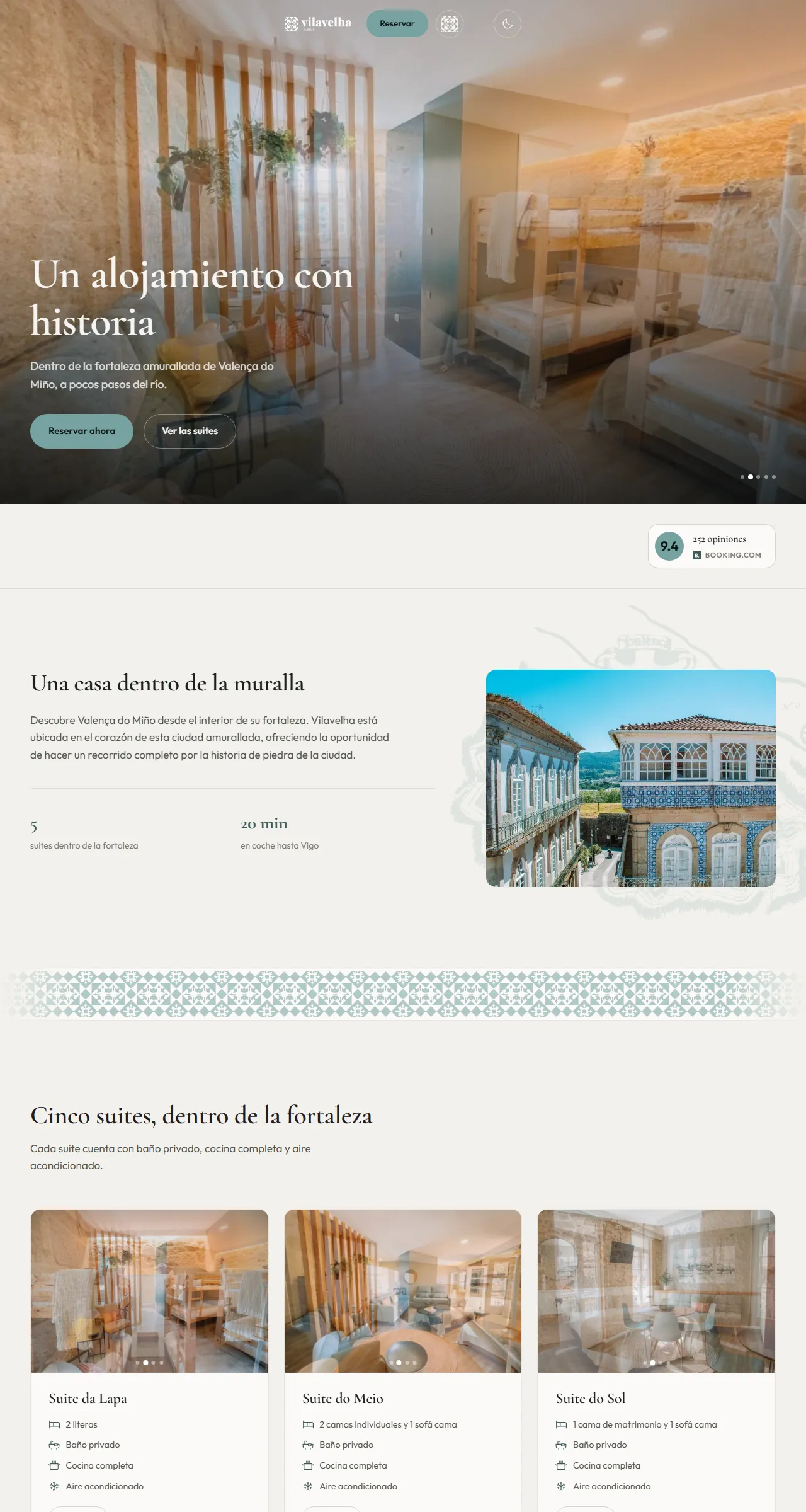 Web de Vila Velha Suites de arriba abajo: habitación con muro de piedra, la casa dentro de la muralla y las suites