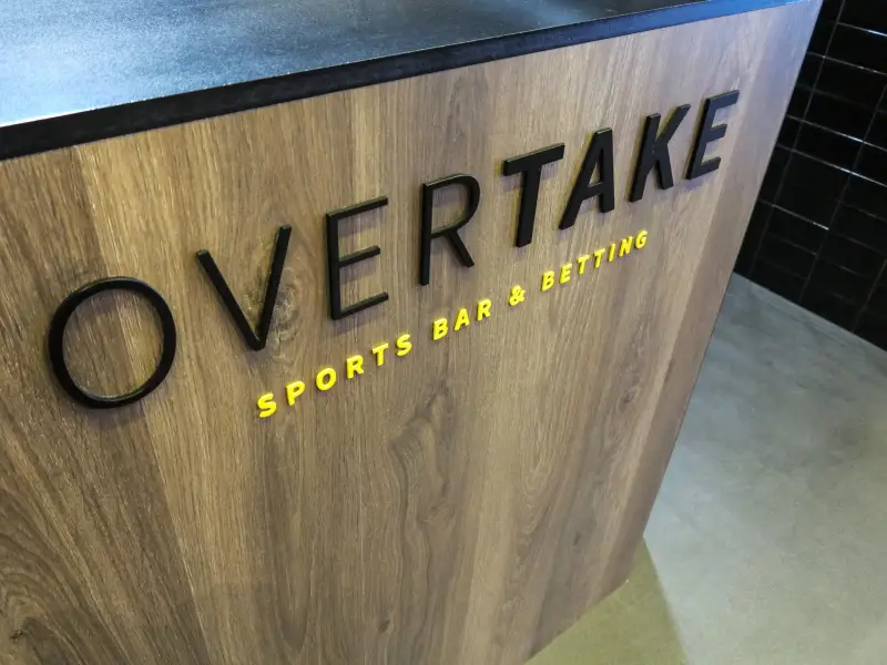 OVERTAKE, Vigo — foto 17 del proyecto