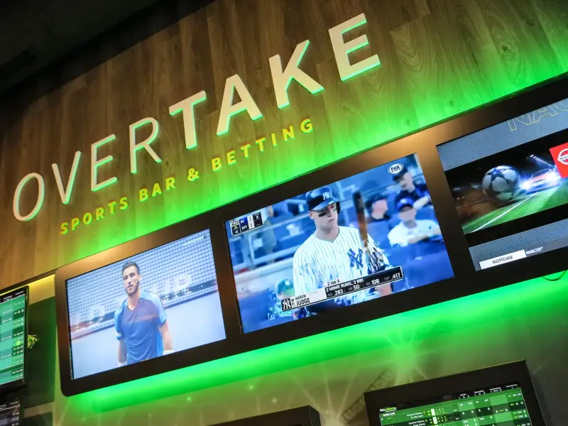 OVERTAKE, Vigo — foto 19 del proyecto