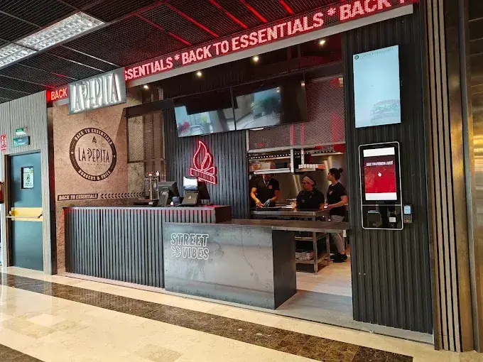 LA PEPITA, Grab & Go · CC 4 Caminos